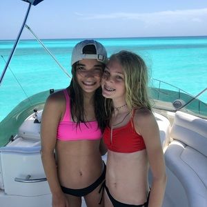 Meet your Posher, Evey